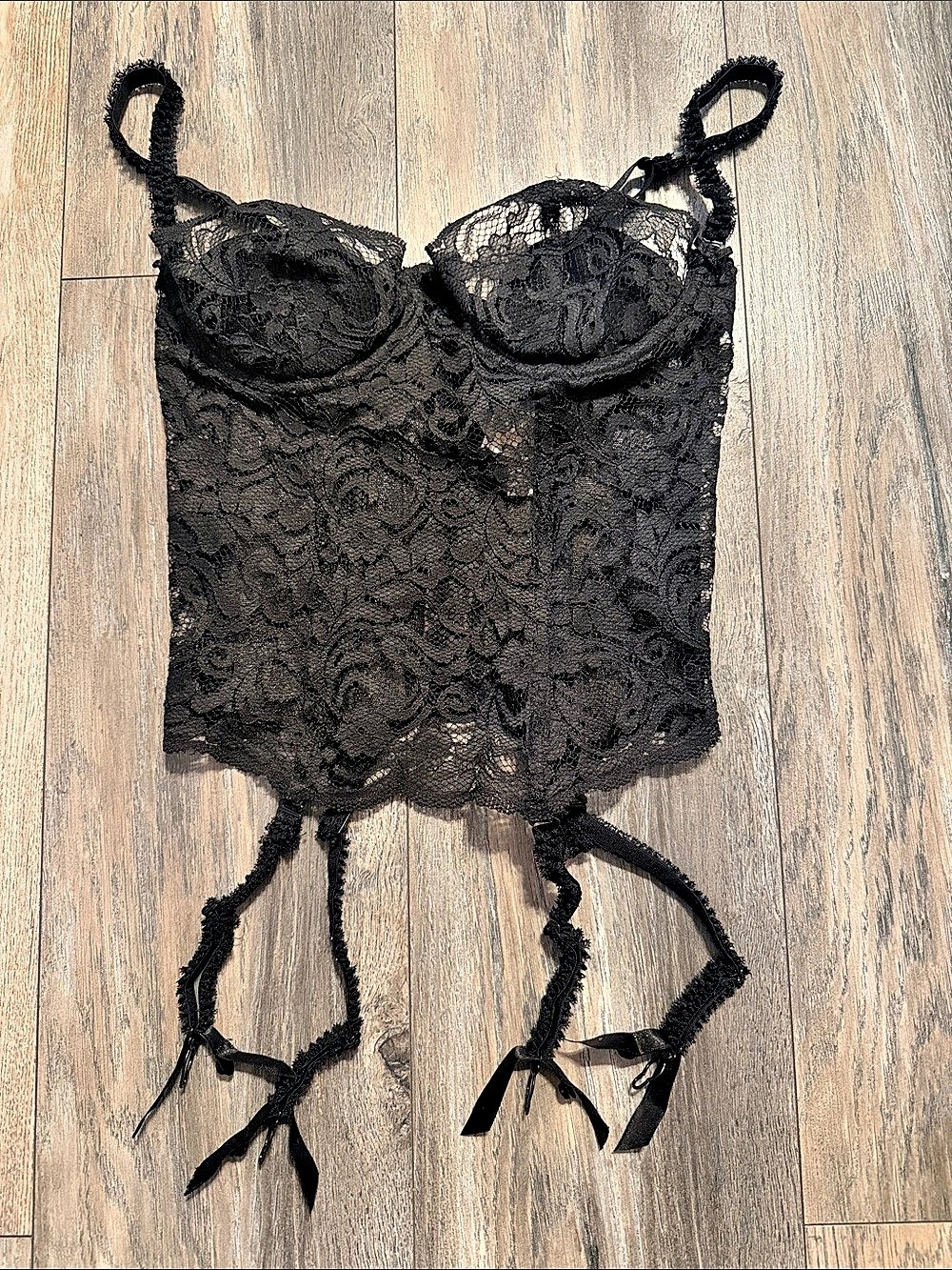 Victoria's Secret Gold Label Lace Bustier Corset 34B in Black
